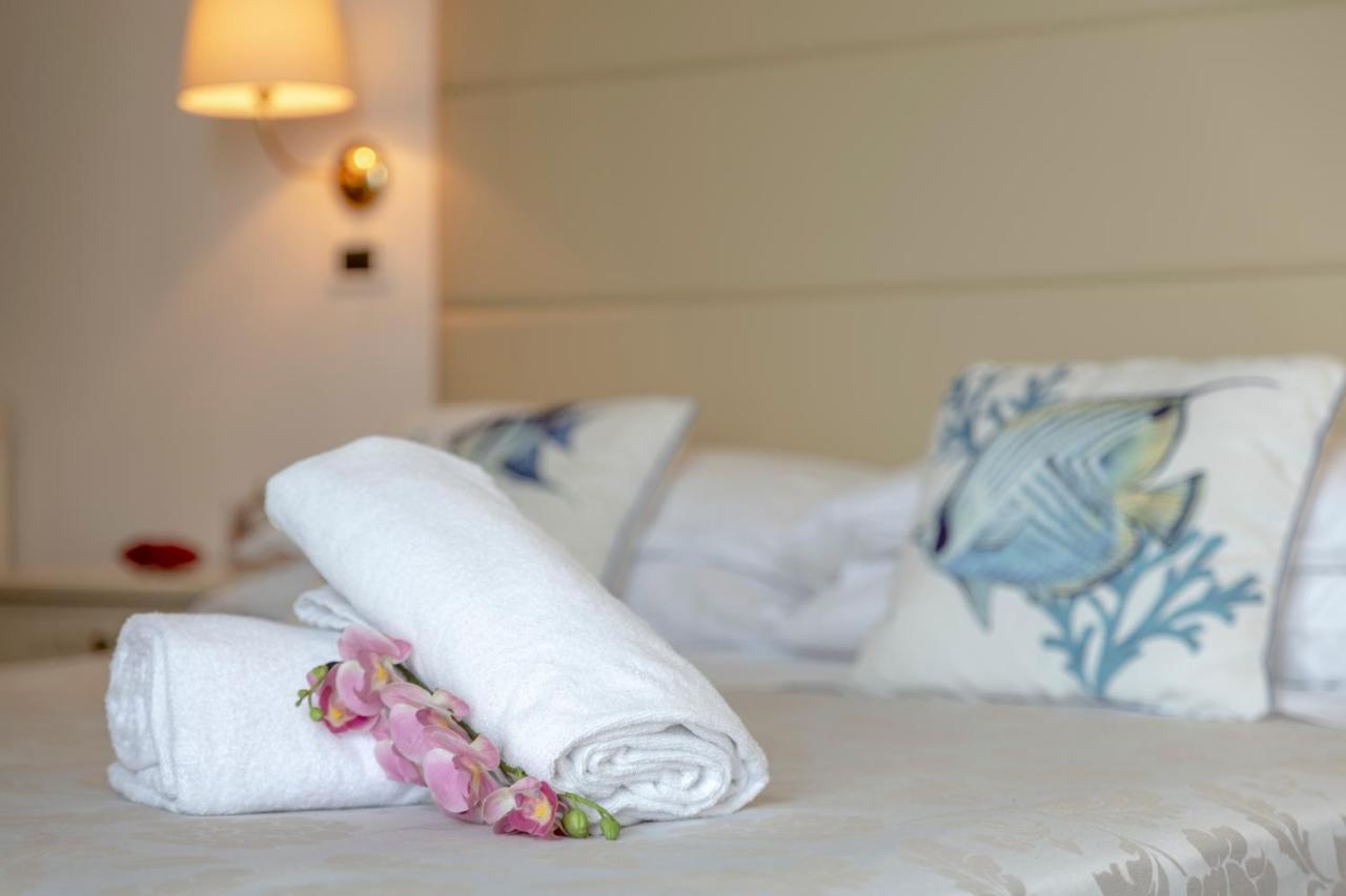 Hotel Carlton Beach Rimini Eksteriør bilde