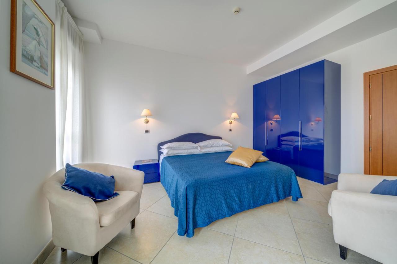 Hotel Carlton Beach Rimini Eksteriør bilde
