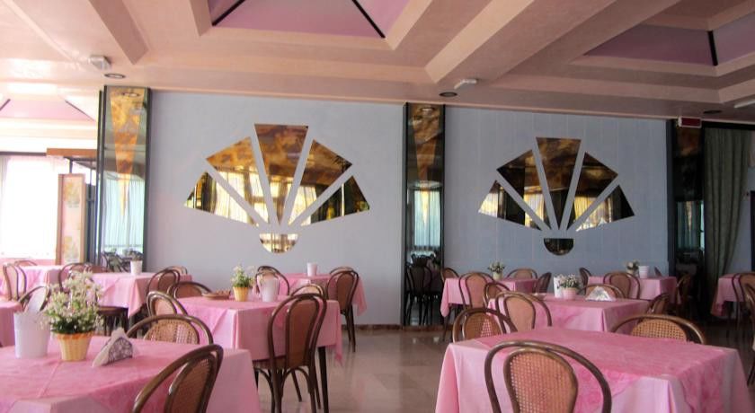 Hotel Carlton Beach Rimini Eksteriør bilde