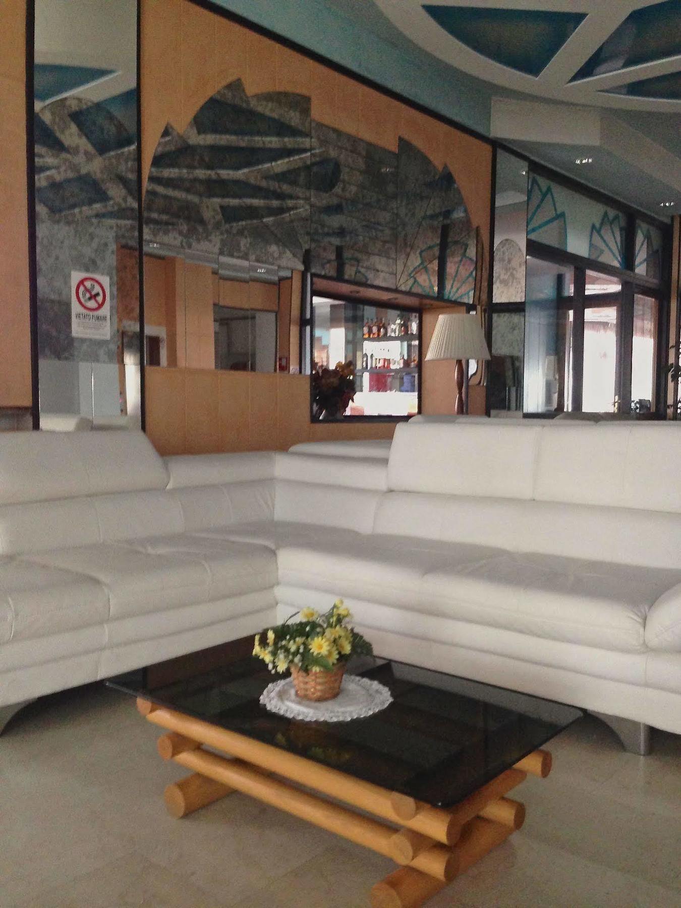 Hotel Carlton Beach Rimini Eksteriør bilde